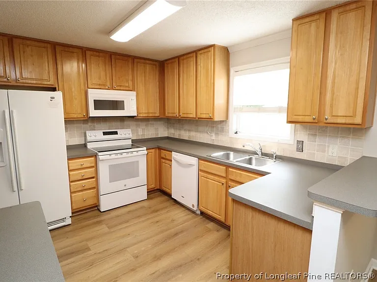 2628 Farlow Gap Ln — Photo 10