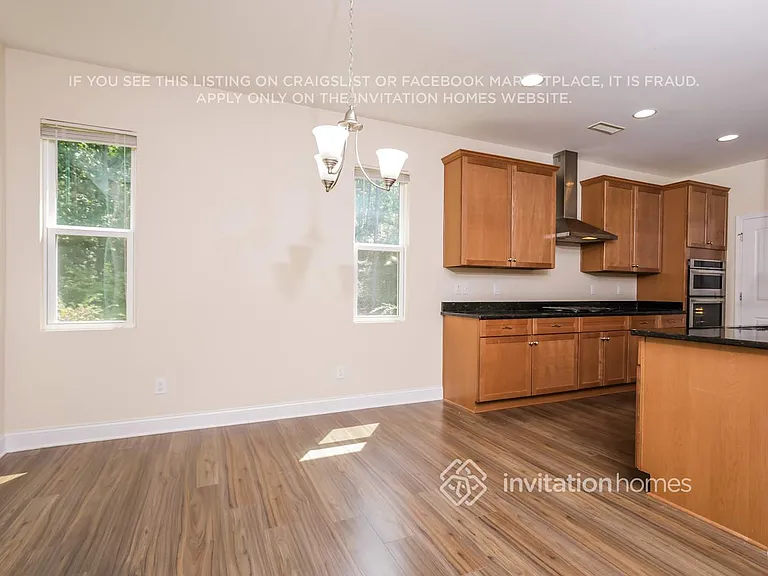 404 Ferry Ct — Photo 7