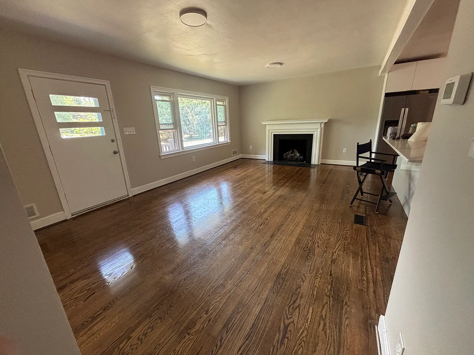 3 bed, 2661 sqft, $2,700 — Photo 4