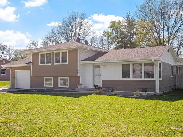 901 16th St, Perry, IA 50220