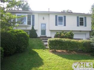 102 Haigler Ct, Manchester, NJ 08759