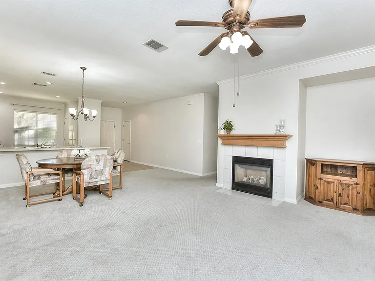 508 Texas Dr — Photo 7
