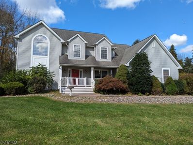 4 Tally Ho Ln, Newton, NJ, 07860