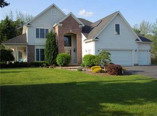 2 Sanibel Dr, Fairport, NY 14450