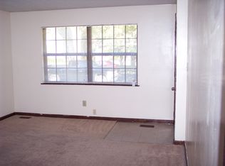 1355 S 9th St, Noblesville, IN 46060