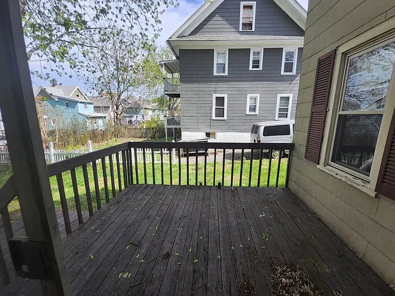 13 Harrison St — Photo 2