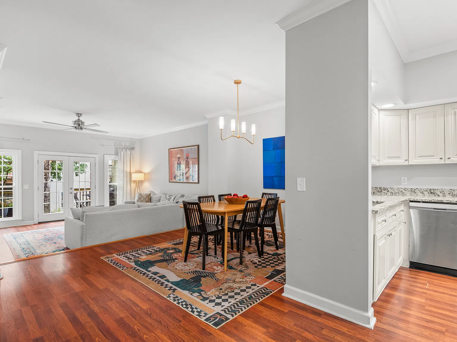 2 bed, 2.5 bath, 1650 sqft, $3,200 — Photo 4