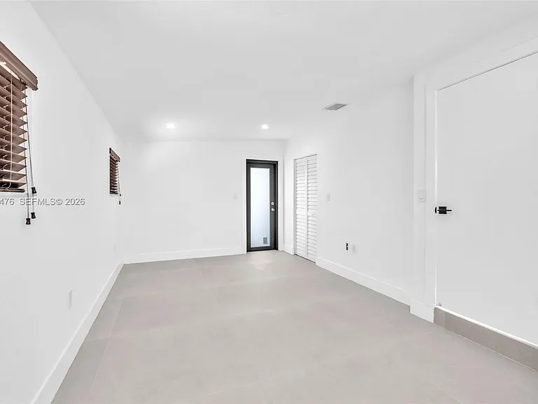 17911 NW 82nd Ave — Photo 18