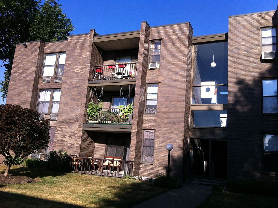 2nd image of 365 River Rd APT C