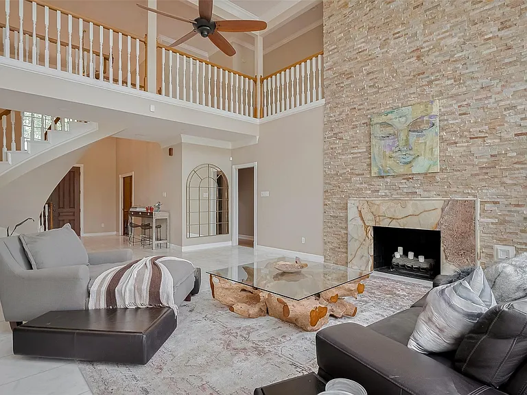 1123 Horseshoe Dr — Photo 9