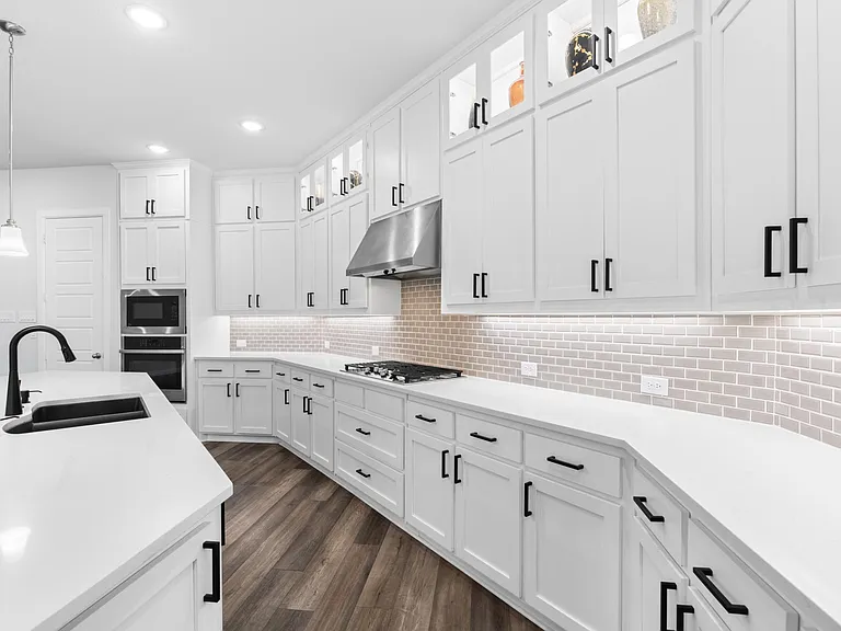 500 Samaritan Dr — Photo 12