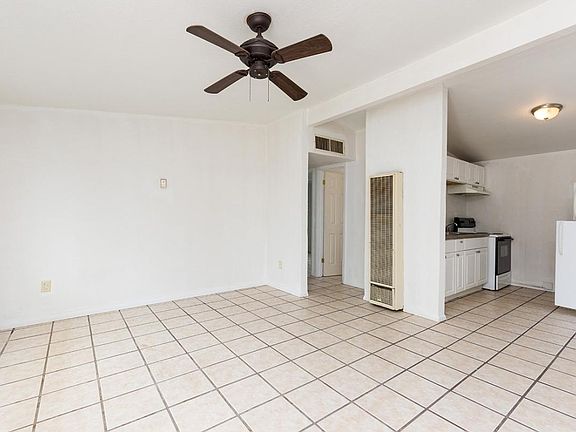 4th image of 1055 E Court Ave