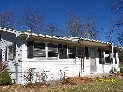 2nd image of 529 Melrose Ln