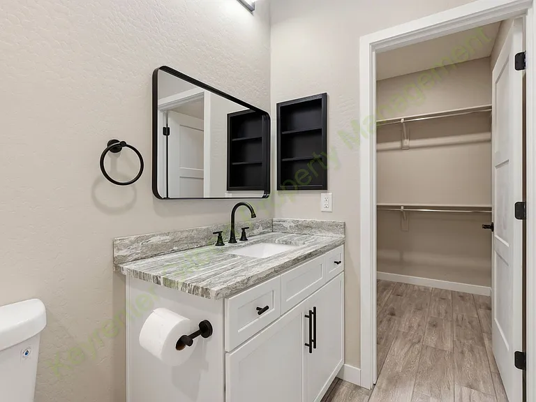 511 E 8th Ave #101 — Photo 24