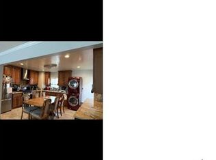 8230 Gardendale St, Paramount, CA 90723
