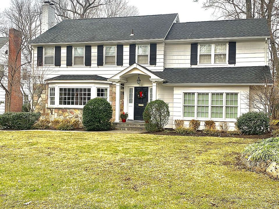 Classic colonial styling  