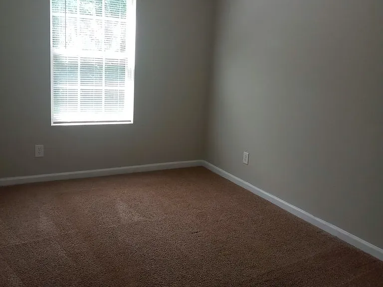 1732 Thistlewood Dr #D — Photo 8