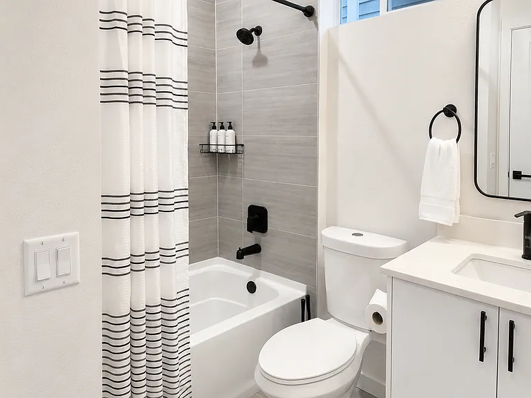 Shared bathroom downstairs