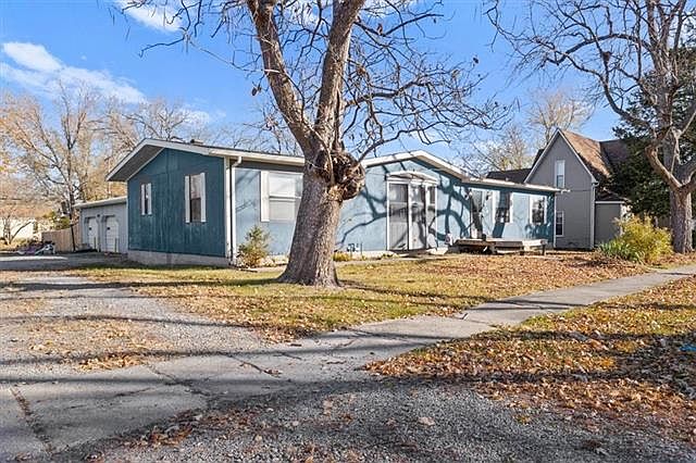 810 W 3rd St, Cameron, MO 64429 | Zillow