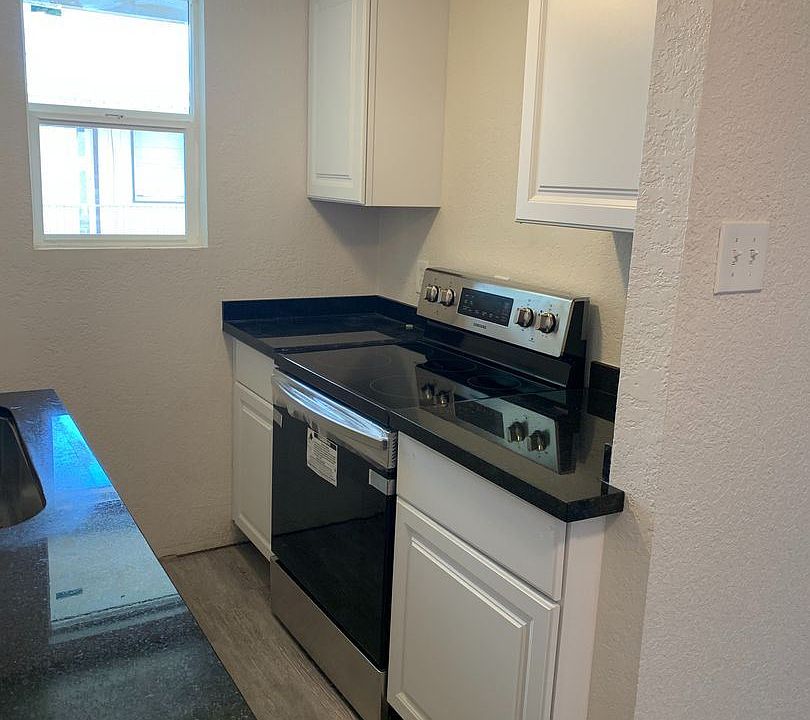 1st image of 1100 N Jackson Ave #8855345