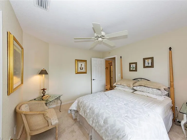7050 Barrington Cir #201 — Photo 13