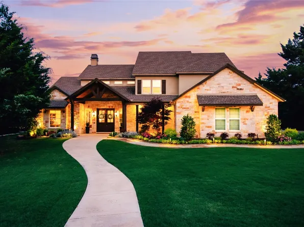 708 Avalon Dr, Heath, TX 75032