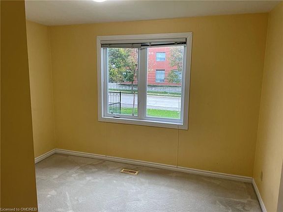 5th image of 110 Inglewood Dr
