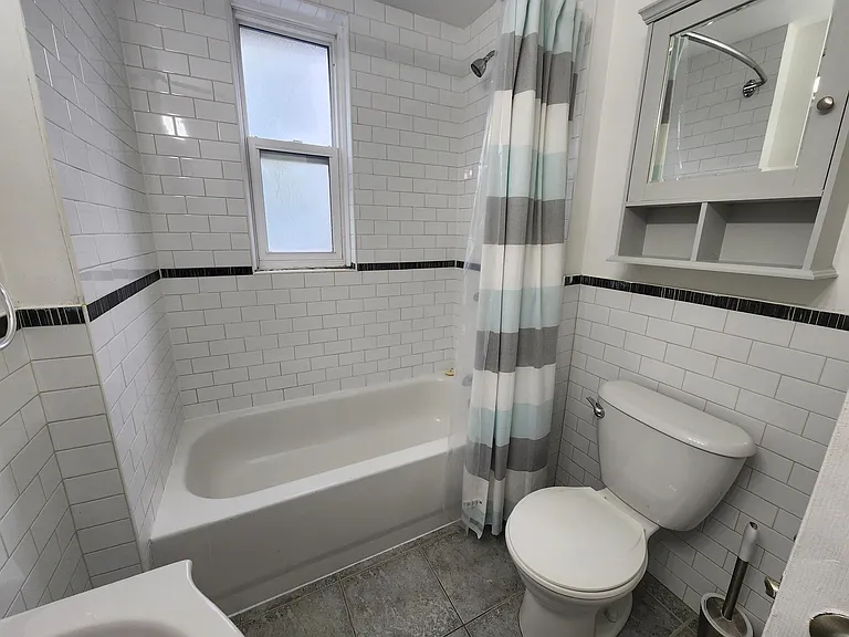 419 Bronson Ave #1 — Photo 15