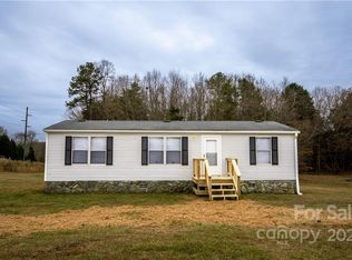 212 Conifer Dr, Statesville, NC 28625