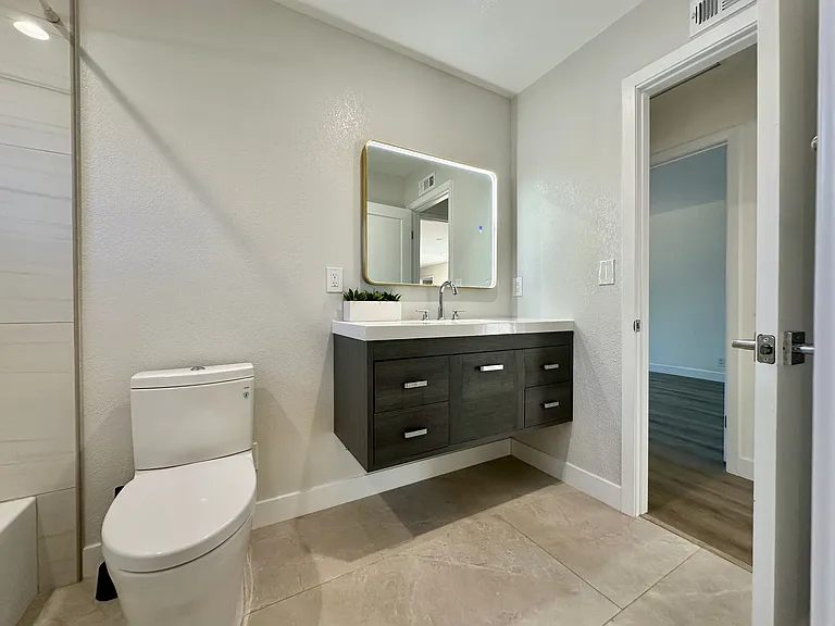 1544 San Joaquin Ave — Photo 13