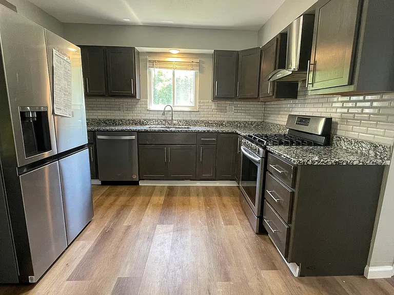 8800 Cochise Dr — Photo 14
