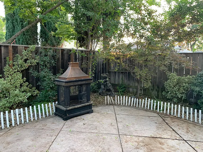 2266 Marshall Rd — Photo 12