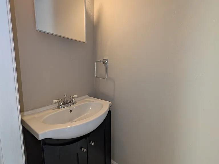 706 Kolping Ave — Photo 7