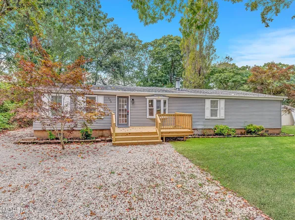 426 7th St, Somers Point, NJ 08244