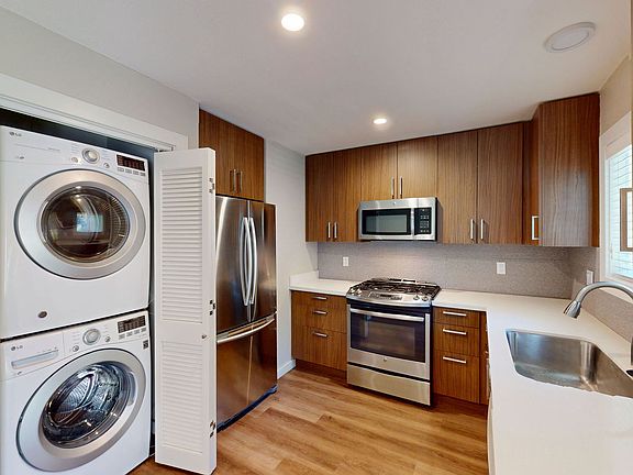 2nd image of 1441 Casa Buena Dr #201