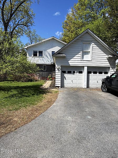 5th image of 634 Glen Street