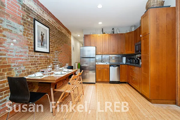 Rented by Susan Finkel, LREB | media 12