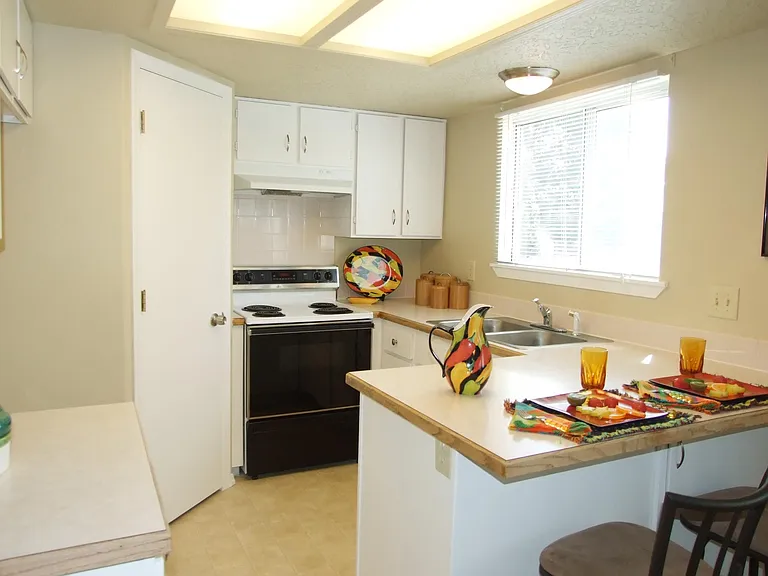 5337 S Paintbrush Pl — Photo 3