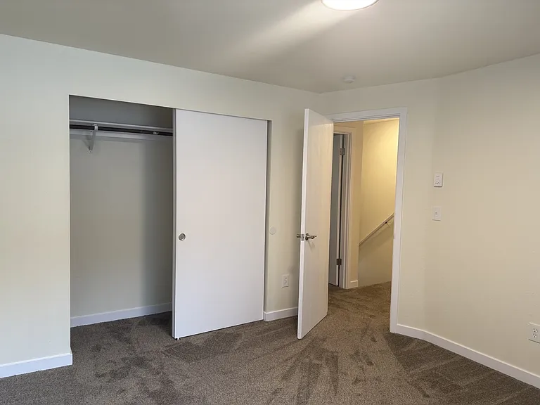 667 Israel Rd SW #D — Photo 12