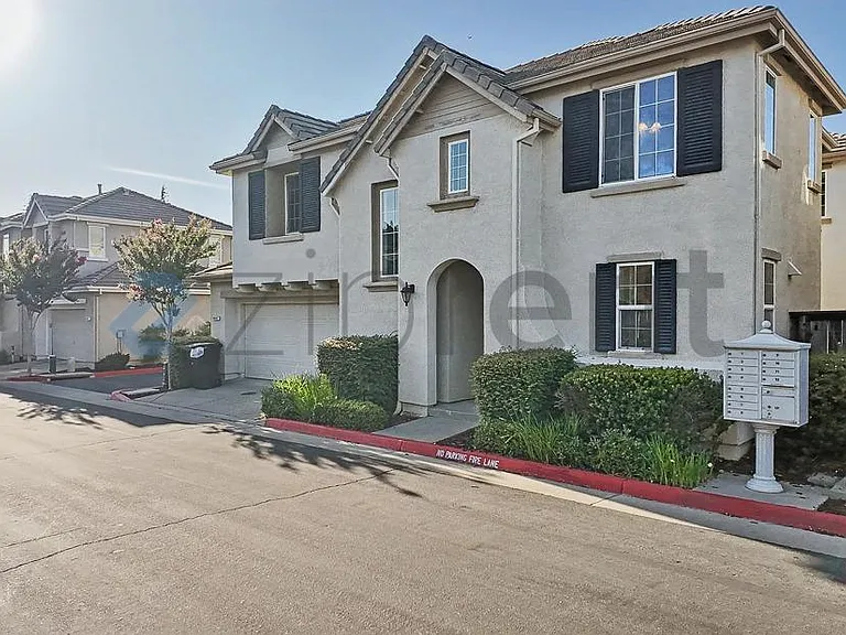8464 Roseto Rd — Photo 3