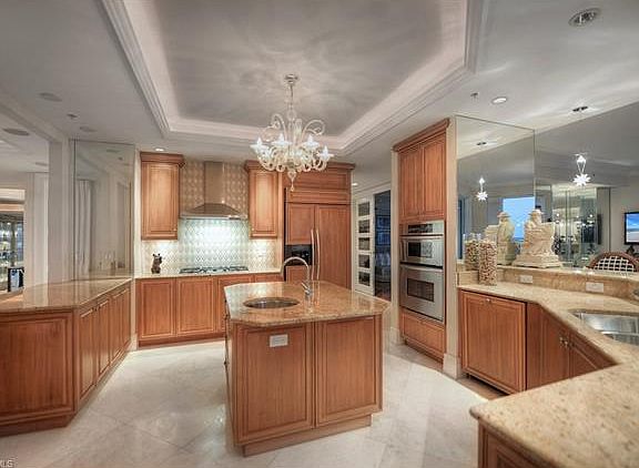 5th image of 4501 Gulf Shore Blvd N APT 901