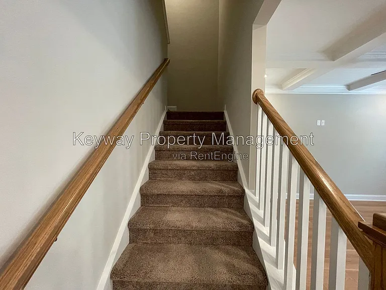 3239 Venetian Dr — Photo 9