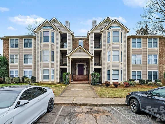 2nd image of 6234 Rosecroft Dr