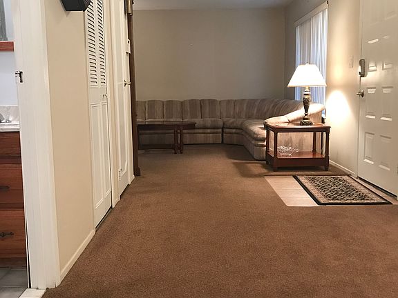 3rd image of 170 Greenmeadow Dr