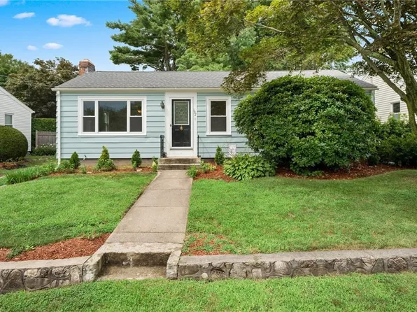 192 Holland St, Cranston, RI 02920