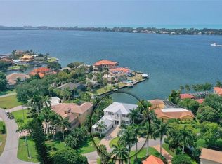 1754 Sandalwood Dr, Sarasota, FL 34231