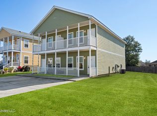 2300 Gladiolus St, Ocean Springs, MS 39564