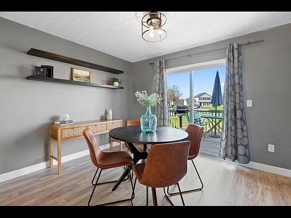 5th image of 3005 Stonebluff Dr