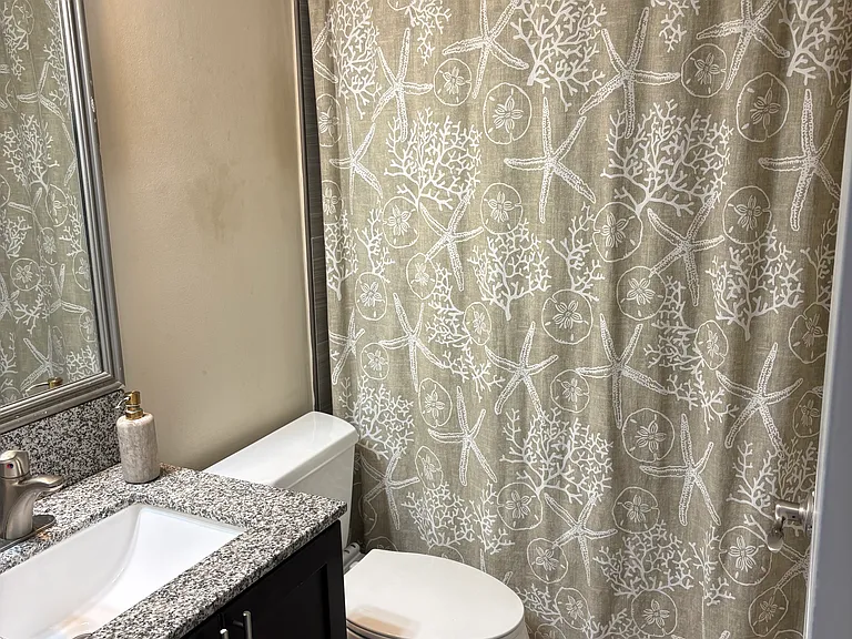 320 E Plaza Real #P402 — Photo 4