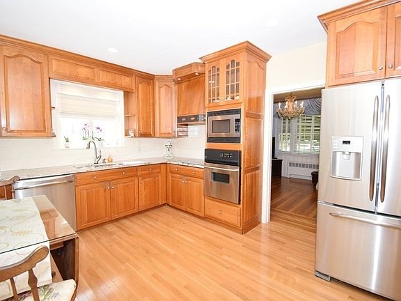 3rd image of 23 Acushnet Ave